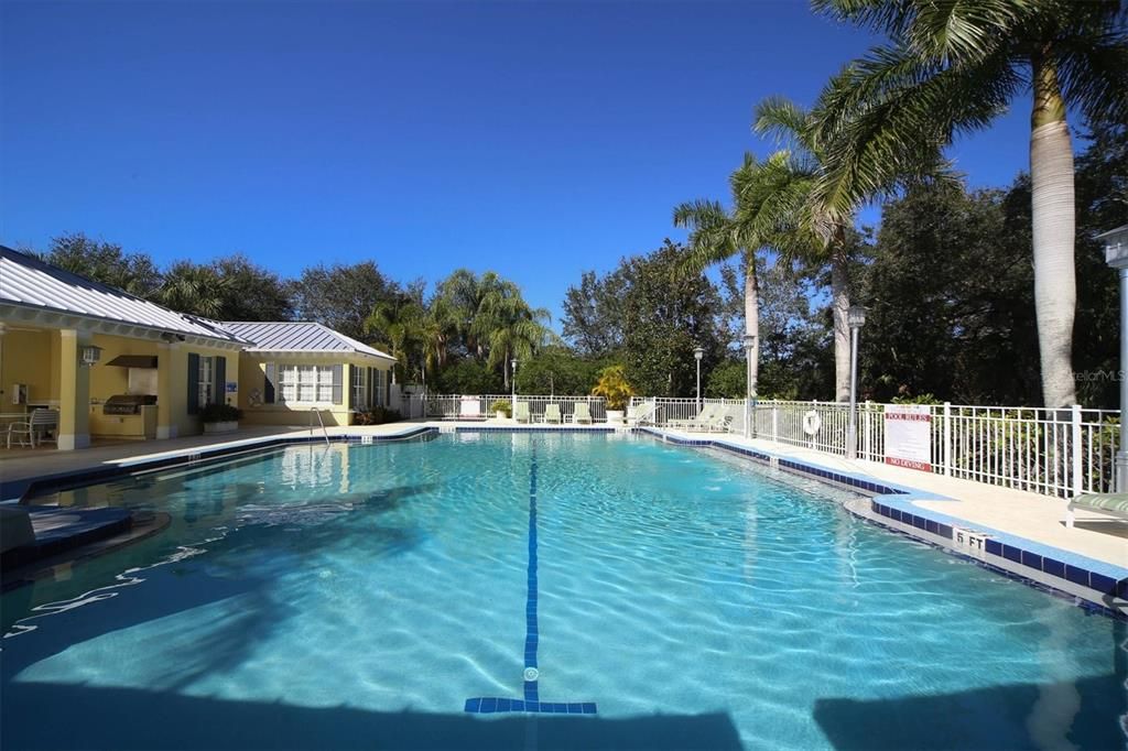 Active With Contract: $274,800 (2 beds, 2 baths, 1496 Square Feet)