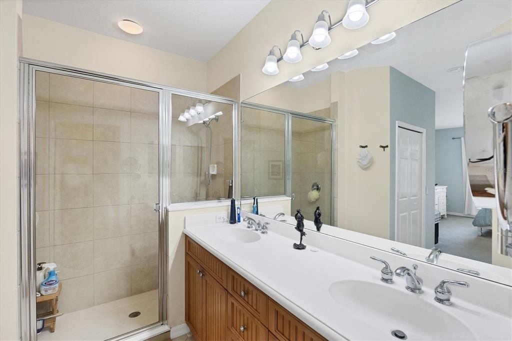 Active With Contract: $274,800 (2 beds, 2 baths, 1496 Square Feet)