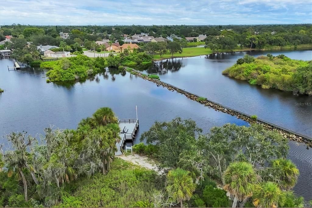 Active With Contract: $274,800 (2 beds, 2 baths, 1496 Square Feet)