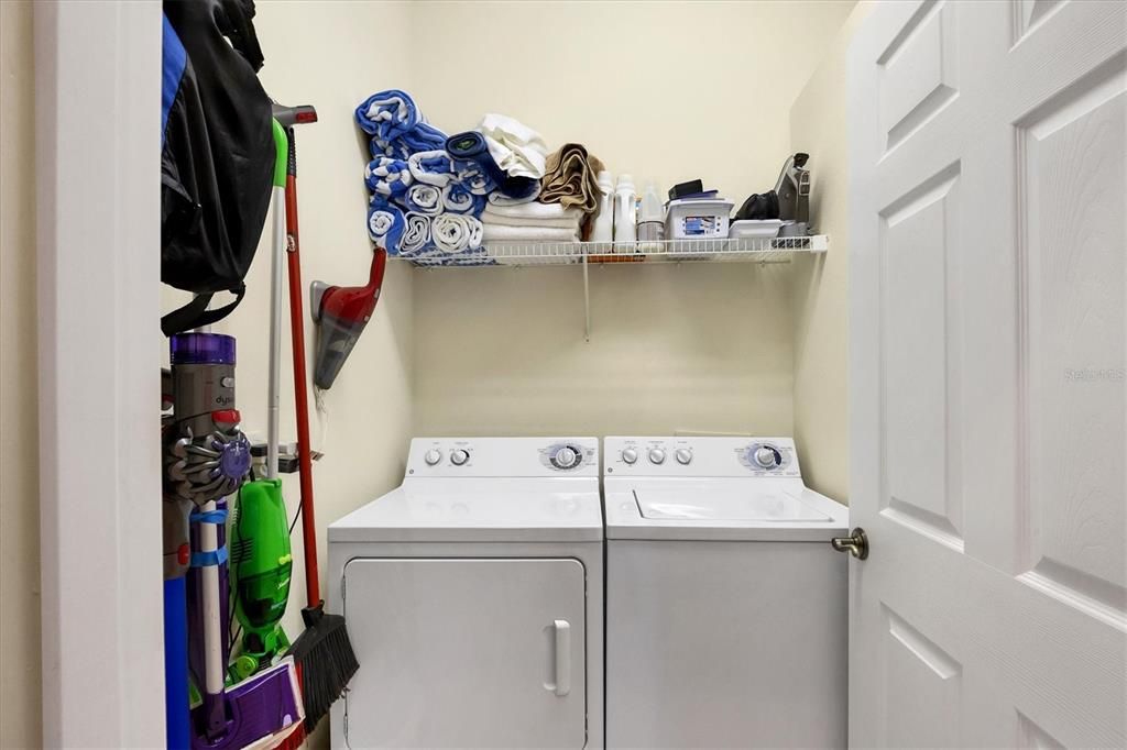 Active With Contract: $274,800 (2 beds, 2 baths, 1496 Square Feet)