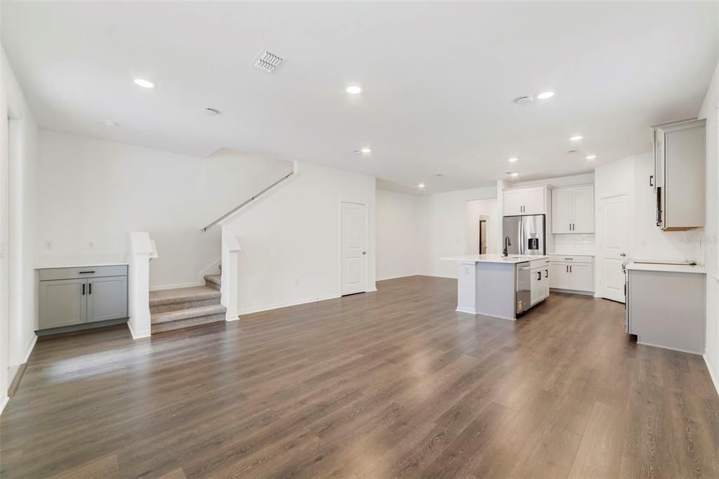 En Venta: $459,100 (4 camas, 2 baños, 1836 Pies cuadrados)