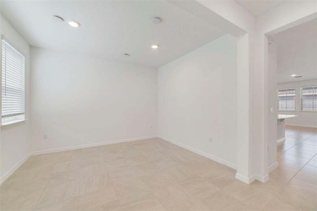 En Venta: $459,100 (4 camas, 2 baños, 1836 Pies cuadrados)