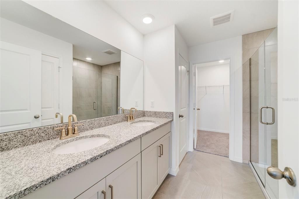 En Venta: $459,100 (4 camas, 2 baños, 1836 Pies cuadrados)