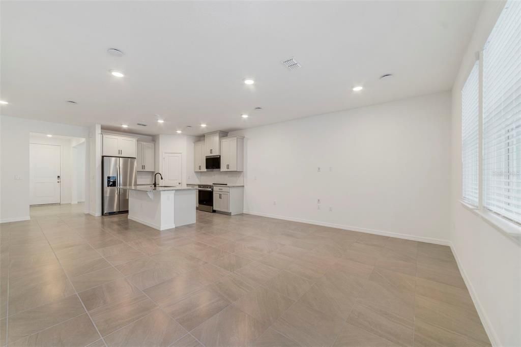 En Venta: $459,100 (4 camas, 2 baños, 1836 Pies cuadrados)