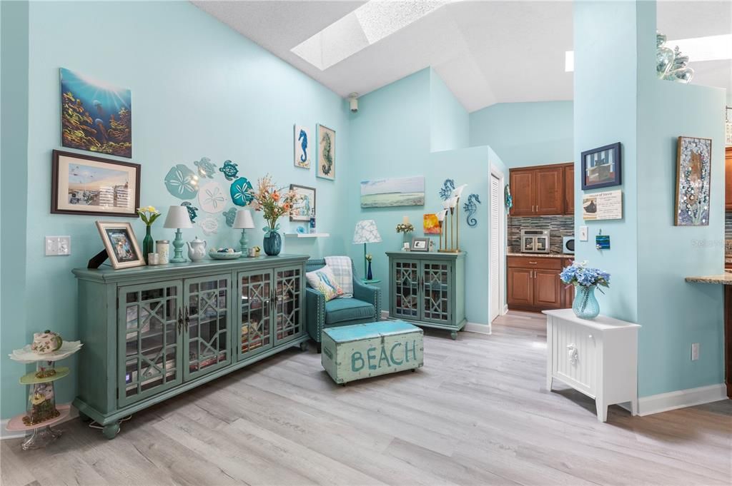 Под контрактом: $400,000 (3 спален, 2 ванн, 1664 Квадратных фут)