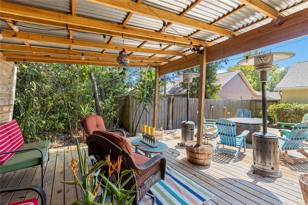 Под контрактом: $400,000 (3 спален, 2 ванн, 1664 Квадратных фут)