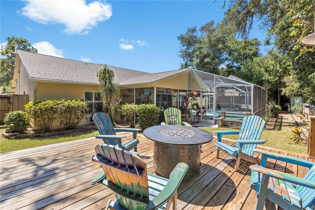 Под контрактом: $400,000 (3 спален, 2 ванн, 1664 Квадратных фут)