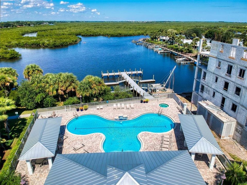 Под контрактом: $650,000 (3 спален, 2 ванн, 1697 Квадратных фут)