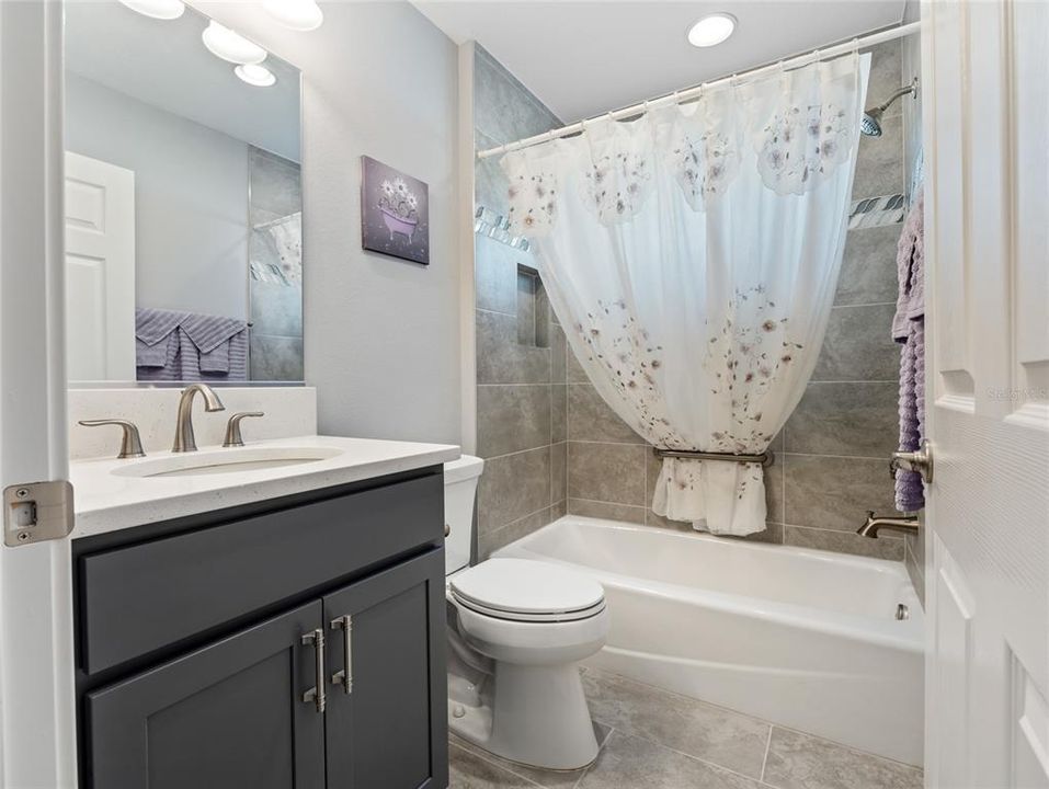 待售: $650,000 (4 贝兹, 3 浴室, 2296 平方英尺)