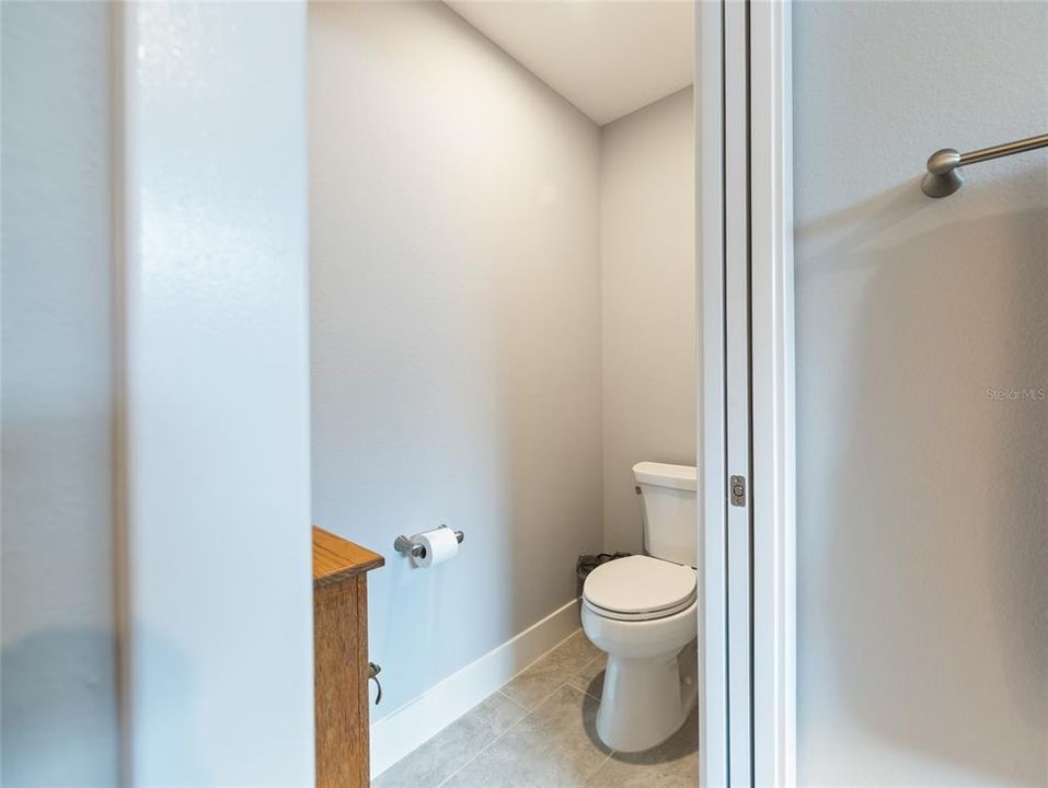 待售: $650,000 (4 贝兹, 3 浴室, 2296 平方英尺)