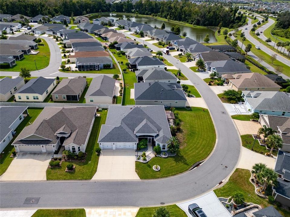 待售: $650,000 (4 贝兹, 3 浴室, 2296 平方英尺)