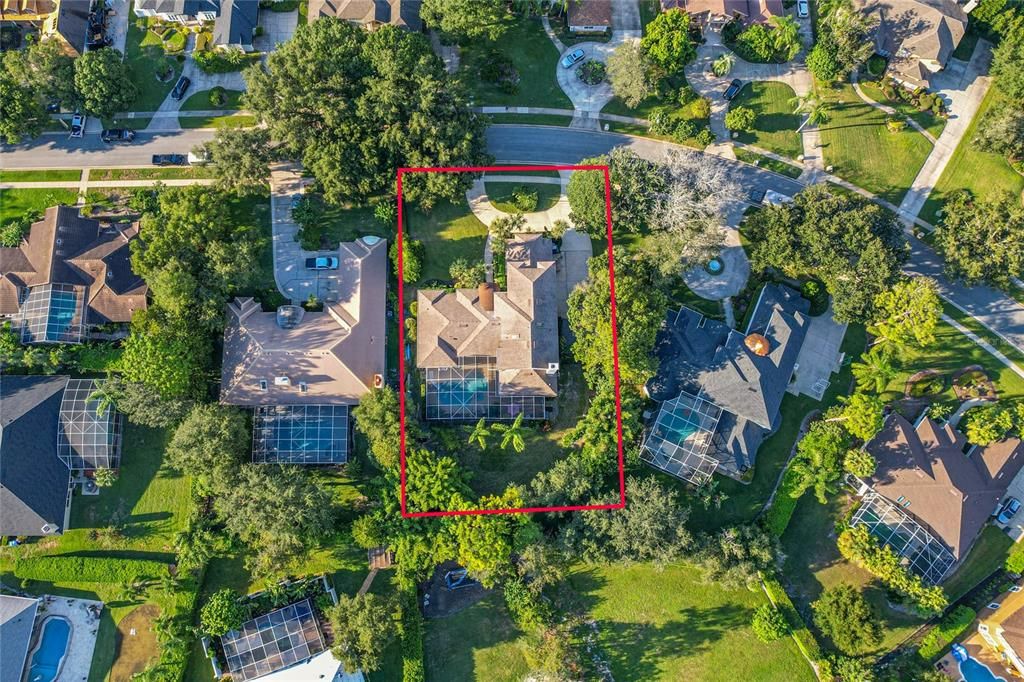 Под контрактом: $1,290,000 (6 спален, 4 ванн, 4016 Квадратных фут)