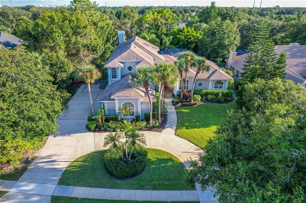 Под контрактом: $1,290,000 (6 спален, 4 ванн, 4016 Квадратных фут)