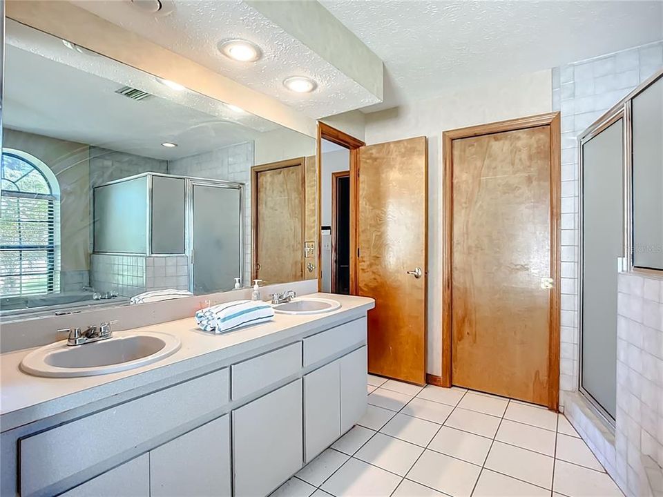 Active With Contract: $414,999 (3 beds, 2 baths, 1845 Square Feet)