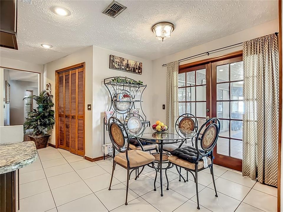 Active With Contract: $414,999 (3 beds, 2 baths, 1845 Square Feet)