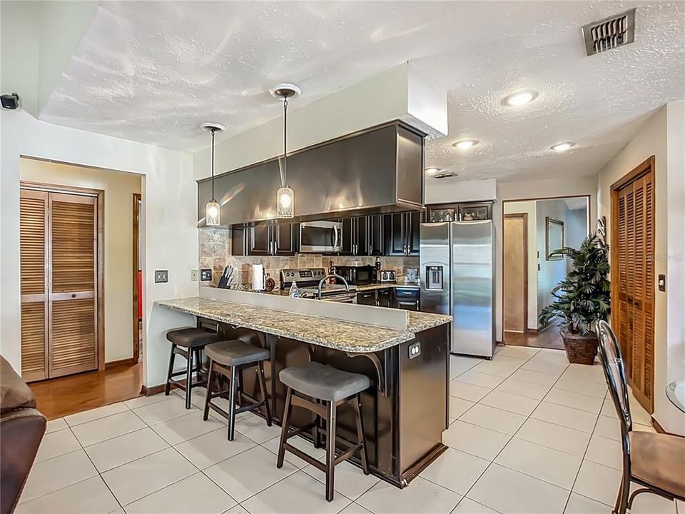 Active With Contract: $414,999 (3 beds, 2 baths, 1845 Square Feet)