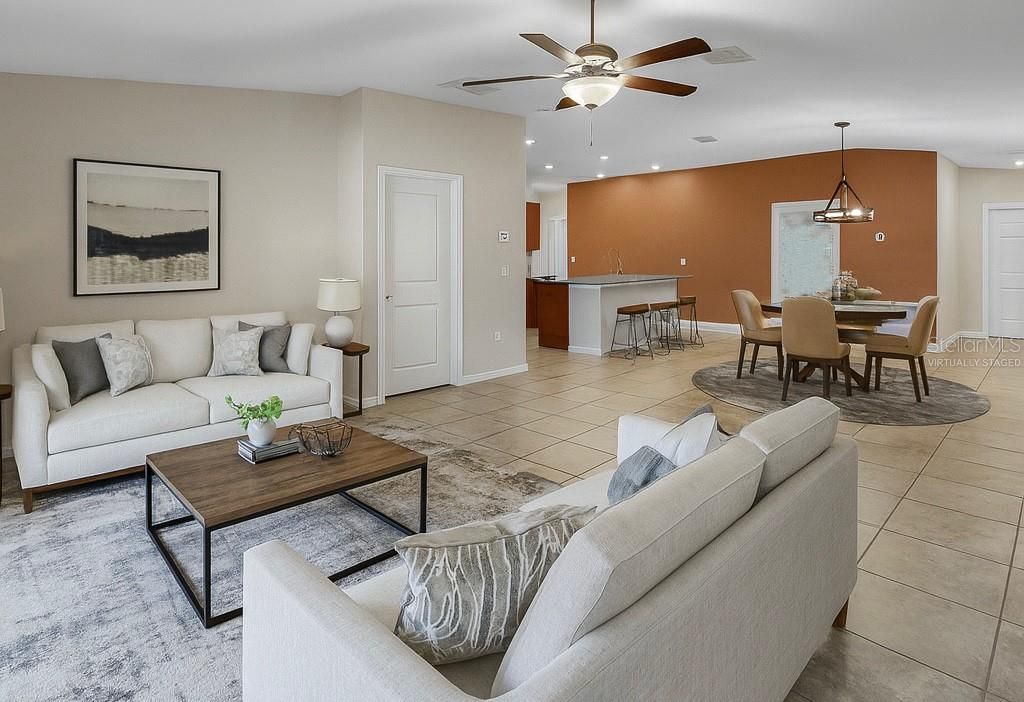 待售: $315,000 (4 贝兹, 2 浴室, 1841 平方英尺)