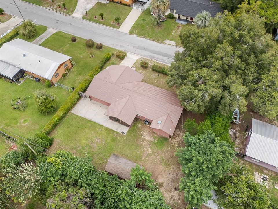 合同活跃: $235,000 (3 贝兹, 2 浴室, 1470 平方英尺)