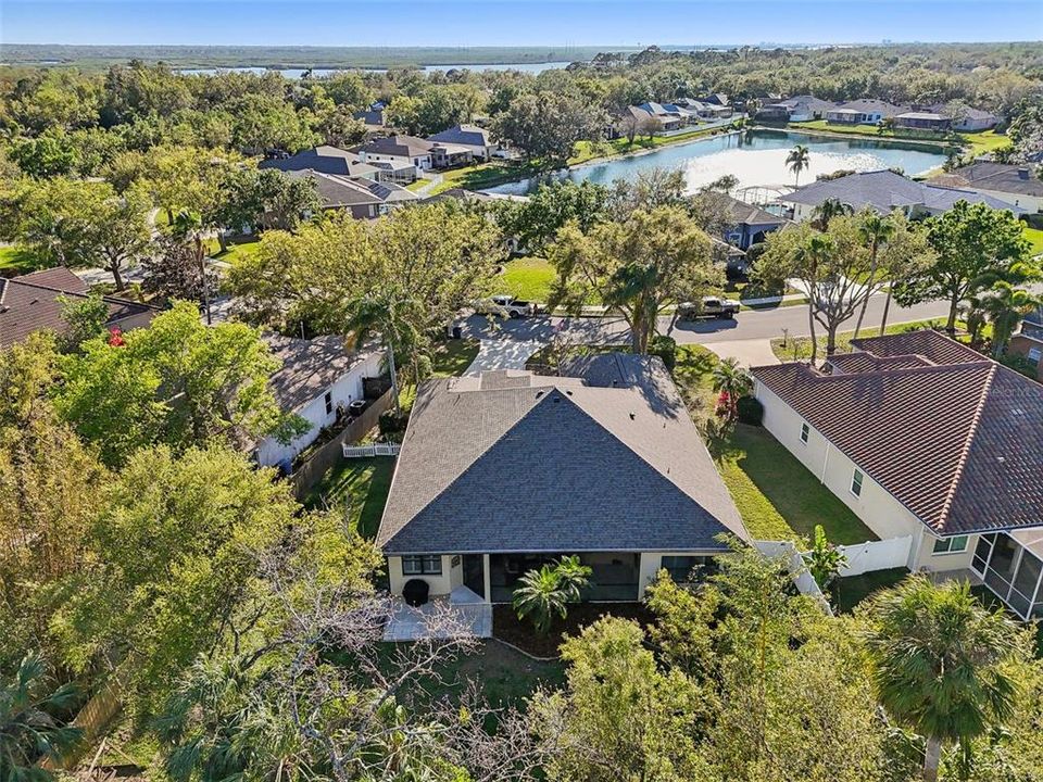 合同活跃: $520,000 (3 贝兹, 3 浴室, 2412 平方英尺)