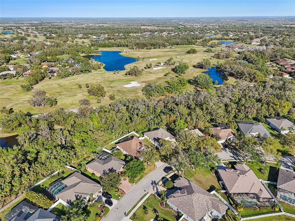 合同活跃: $520,000 (3 贝兹, 3 浴室, 2412 平方英尺)