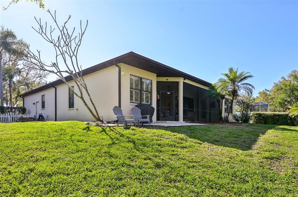 合同活跃: $520,000 (3 贝兹, 3 浴室, 2412 平方英尺)