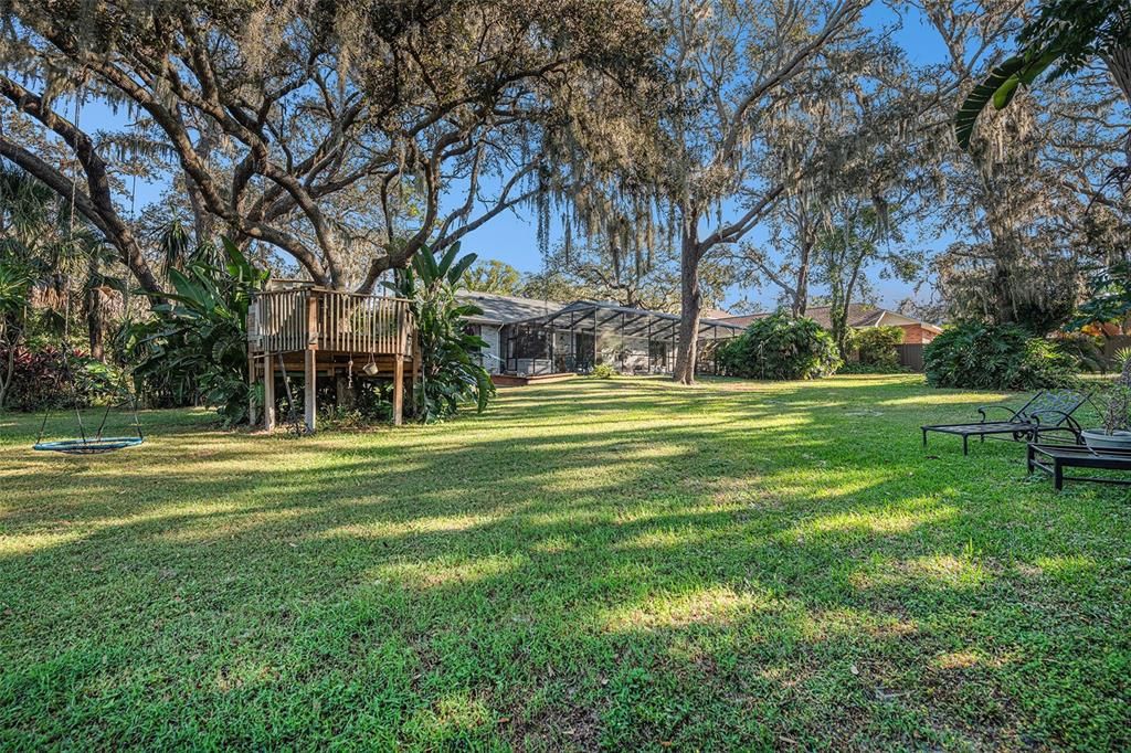 Activo con contrato: $519,900 (4 camas, 2 baños, 2300 Pies cuadrados)