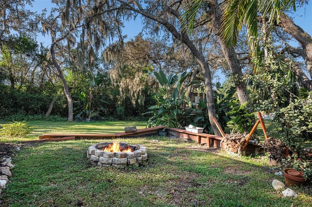 Activo con contrato: $519,900 (4 camas, 2 baños, 2300 Pies cuadrados)