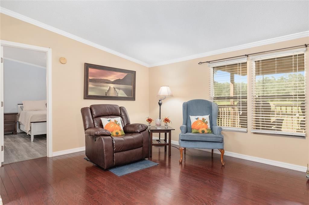 На продажу: $275,000 (3 спален, 2 ванн, 1248 Квадратных фут)