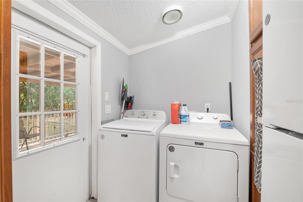 На продажу: $275,000 (3 спален, 2 ванн, 1248 Квадратных фут)