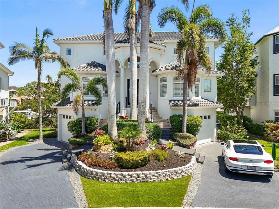 En Venta: $2,850,000 (3 camas, 4 baños, 3267 Pies cuadrados)