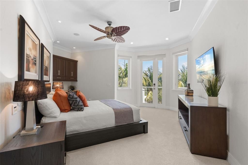 En Venta: $2,850,000 (3 camas, 4 baños, 3267 Pies cuadrados)