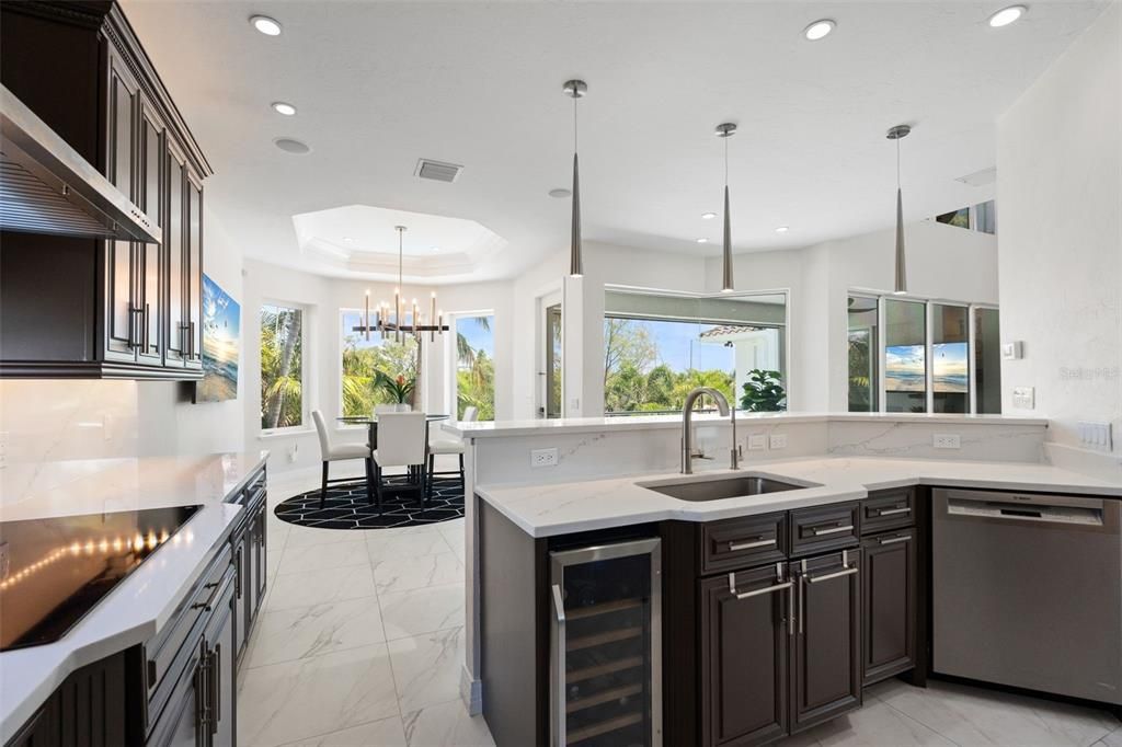 En Venta: $2,850,000 (3 camas, 4 baños, 3267 Pies cuadrados)