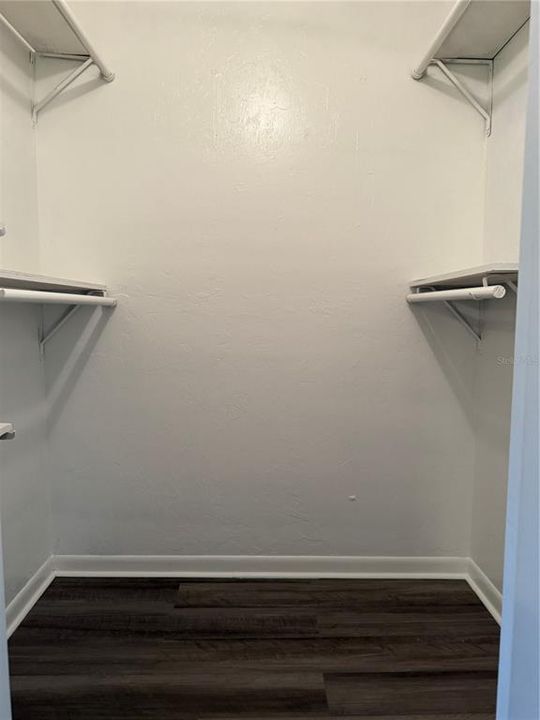 For Sale: $195,000 (2 beds, 2 baths, 1404 Square Feet)