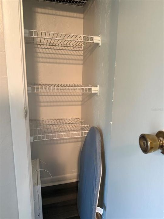 For Sale: $195,000 (2 beds, 2 baths, 1404 Square Feet)