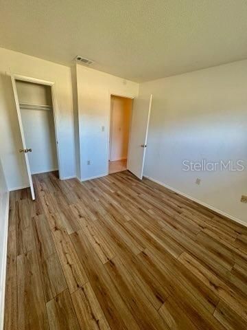 For Sale: $269,500 (3 beds, 1 baths, 1071 Square Feet)