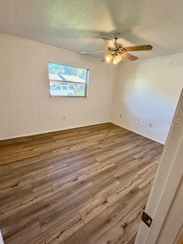 For Sale: $269,500 (3 beds, 1 baths, 1071 Square Feet)