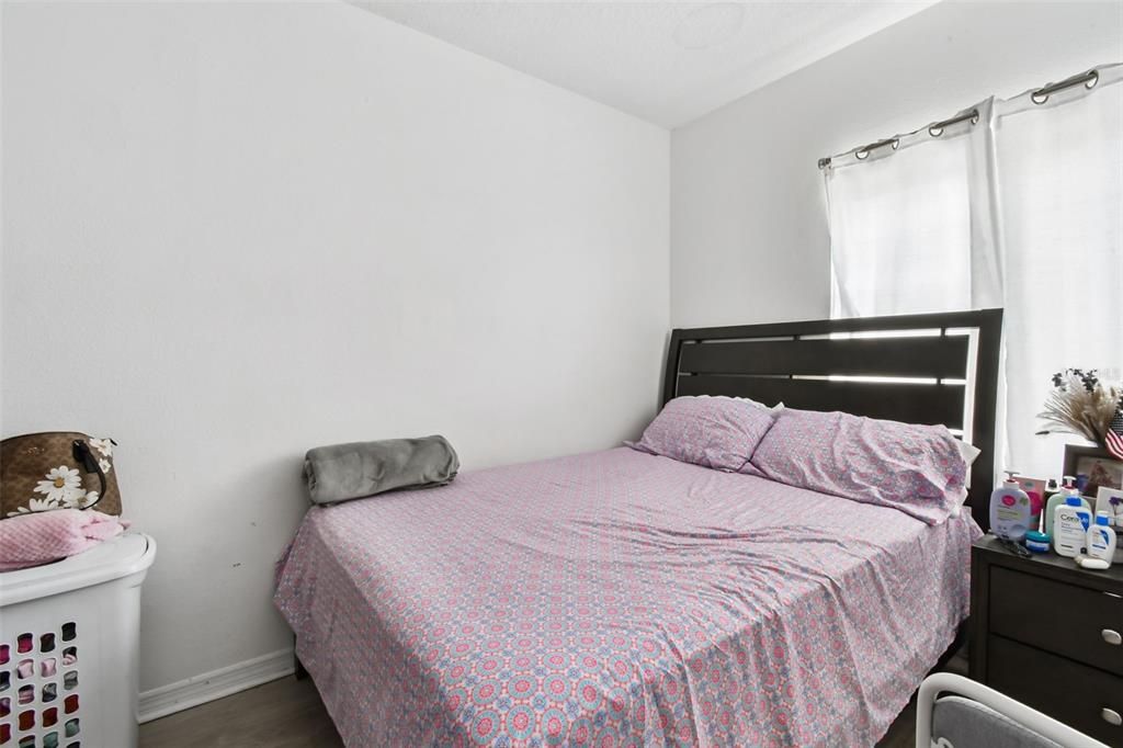 待售: $179,990 (3 贝兹, 2 浴室, 1151 平方英尺)