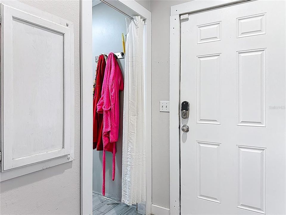 На продажу: $510,000 (5 спален, 2 ванн, 1954 Квадратных фут)