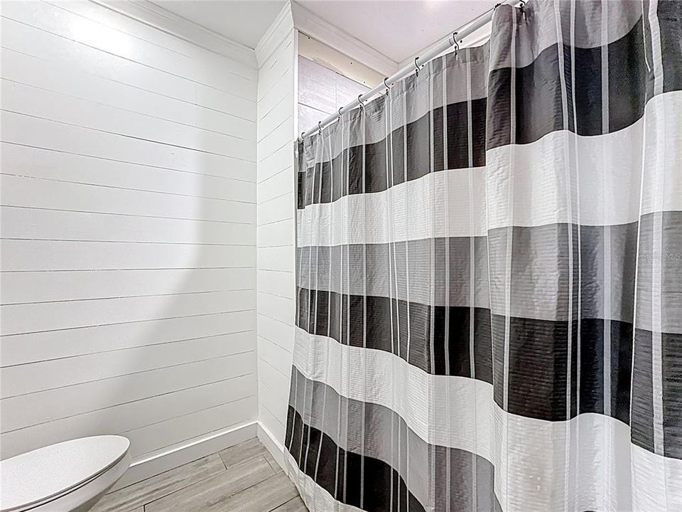 На продажу: $510,000 (5 спален, 2 ванн, 1954 Квадратных фут)