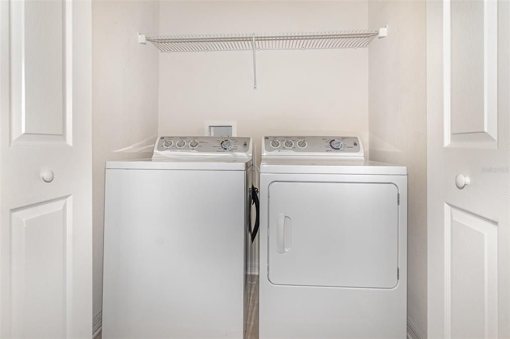 Active With Contract: $2,250 (2 beds, 2 baths, 1384 Square Feet)