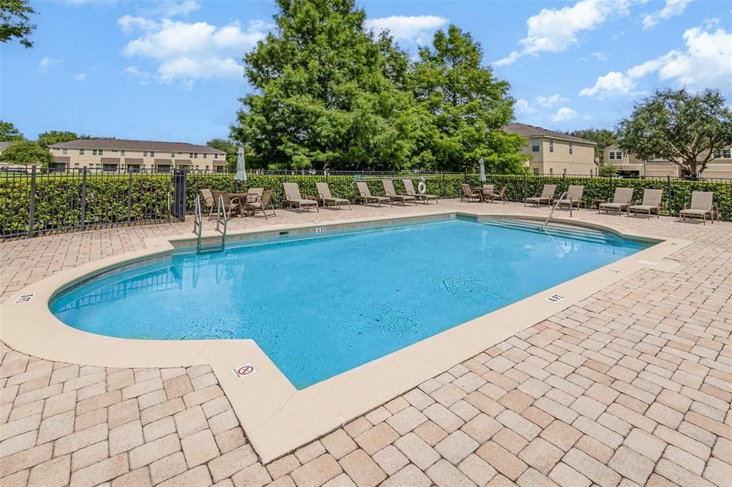 Active With Contract: $2,250 (2 beds, 2 baths, 1384 Square Feet)