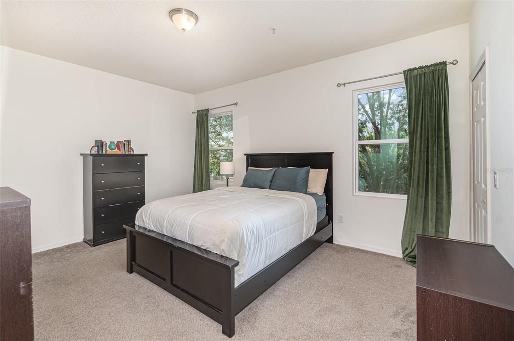 Active With Contract: $2,250 (2 beds, 2 baths, 1384 Square Feet)
