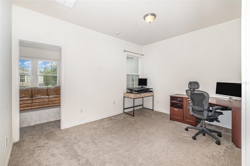 Active With Contract: $2,250 (2 beds, 2 baths, 1384 Square Feet)