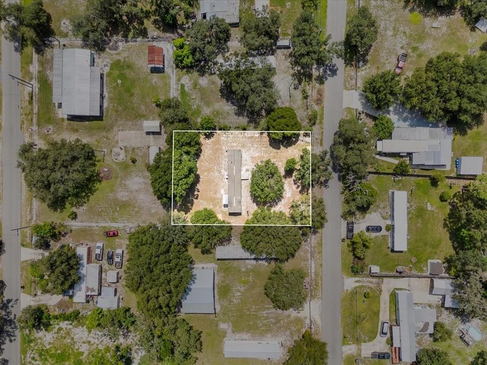 For Sale: $132,200 (3 beds, 2 baths, 924 Square Feet)