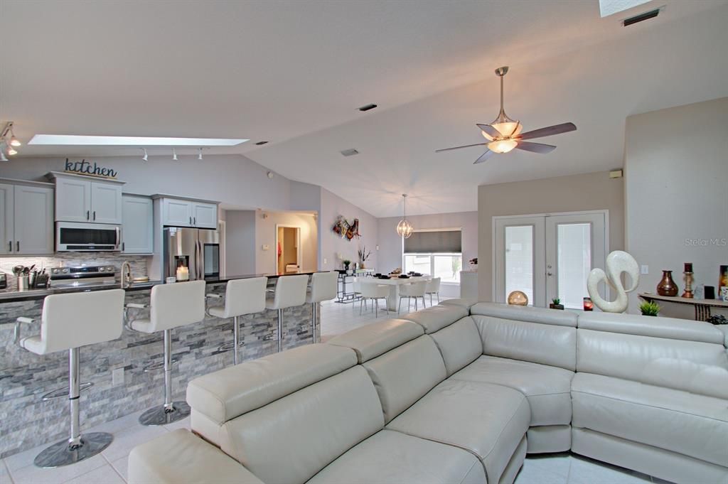 Active With Contract: $1,250,000 (7 beds, 4 baths, 3058 Square Feet)