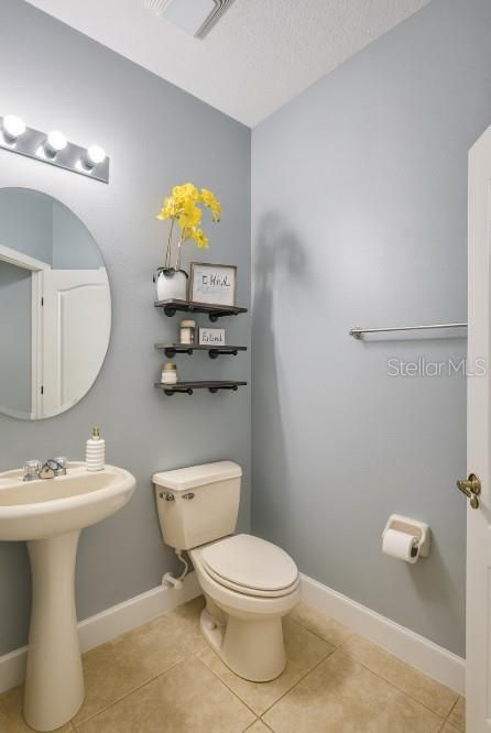 For Sale: $1,050,000 (5 beds, 3 baths, 3180 Square Feet)