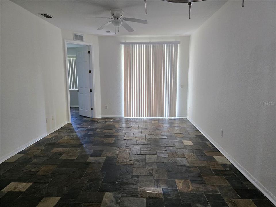 En Venta: $159,000 (2 camas, 2 baños, 981 Pies cuadrados)