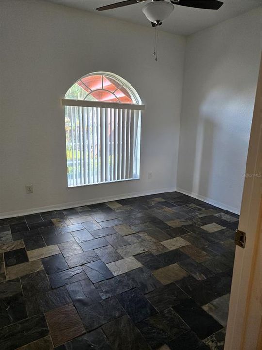 En Venta: $159,000 (2 camas, 2 baños, 981 Pies cuadrados)