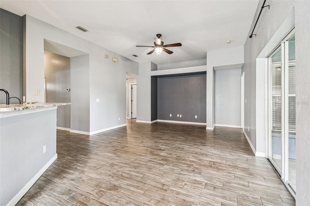 En Venta: $370,000 (3 camas, 2 baños, 1540 Pies cuadrados)