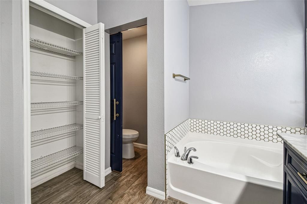 En Venta: $370,000 (3 camas, 2 baños, 1540 Pies cuadrados)